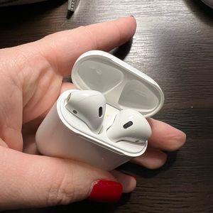 Used AirPods 1st generation w/ original box **SOLD**